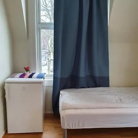 Sandvika House * Kalvoya