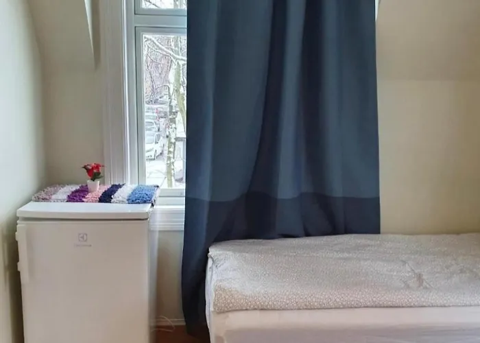 Sandvika House * Kalvoya